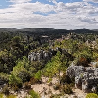 Photo de France - Le Cirque de Mourèze et le Lac du Salagou